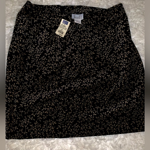 Ann Taylor Loft Skirt for Casual or business style… is your choice 💛🤎🧡 - Picture 3 of 3
